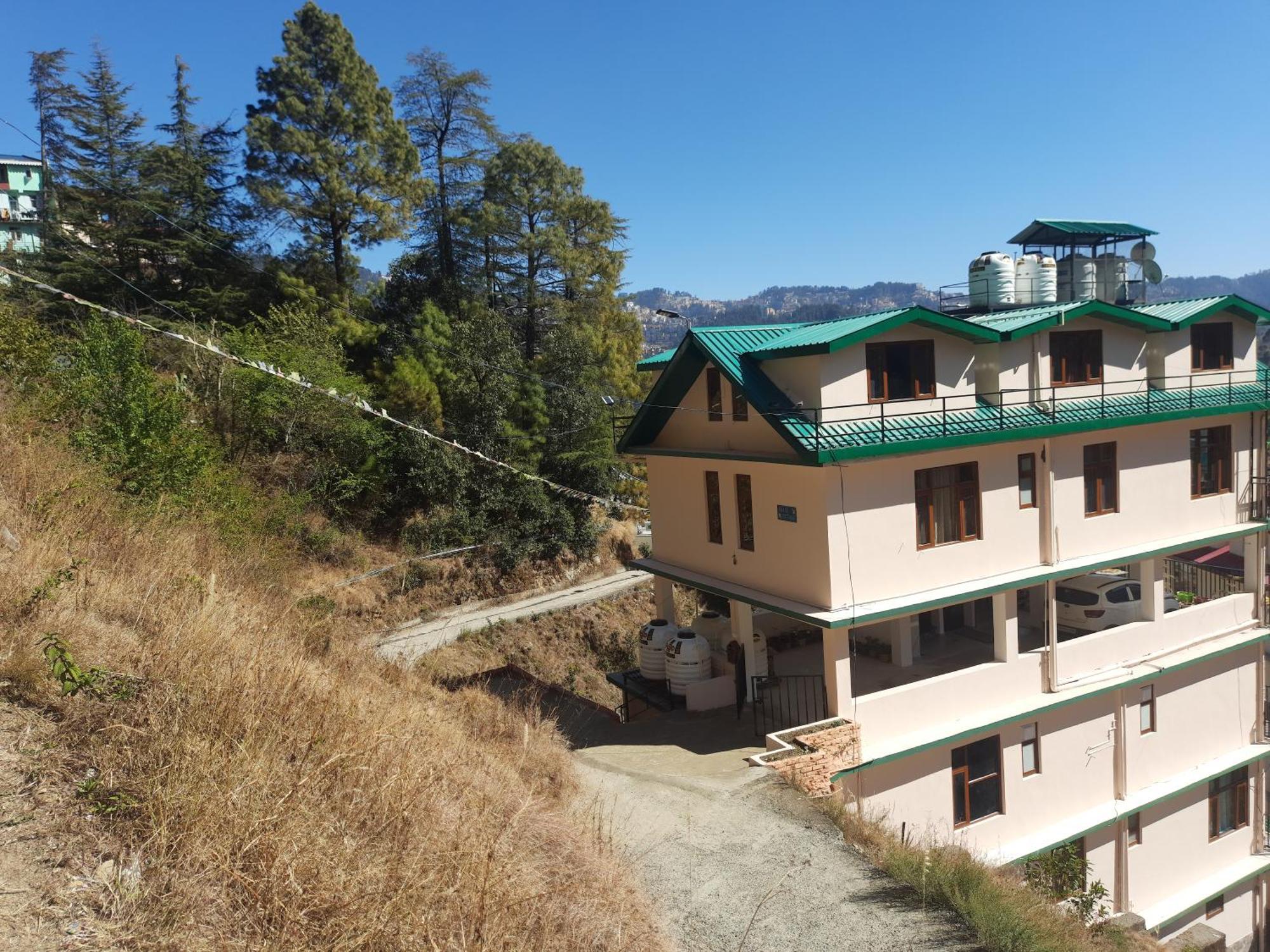 Aagaman Woods Apartment ชิมลา ภายนอก รูปภาพ