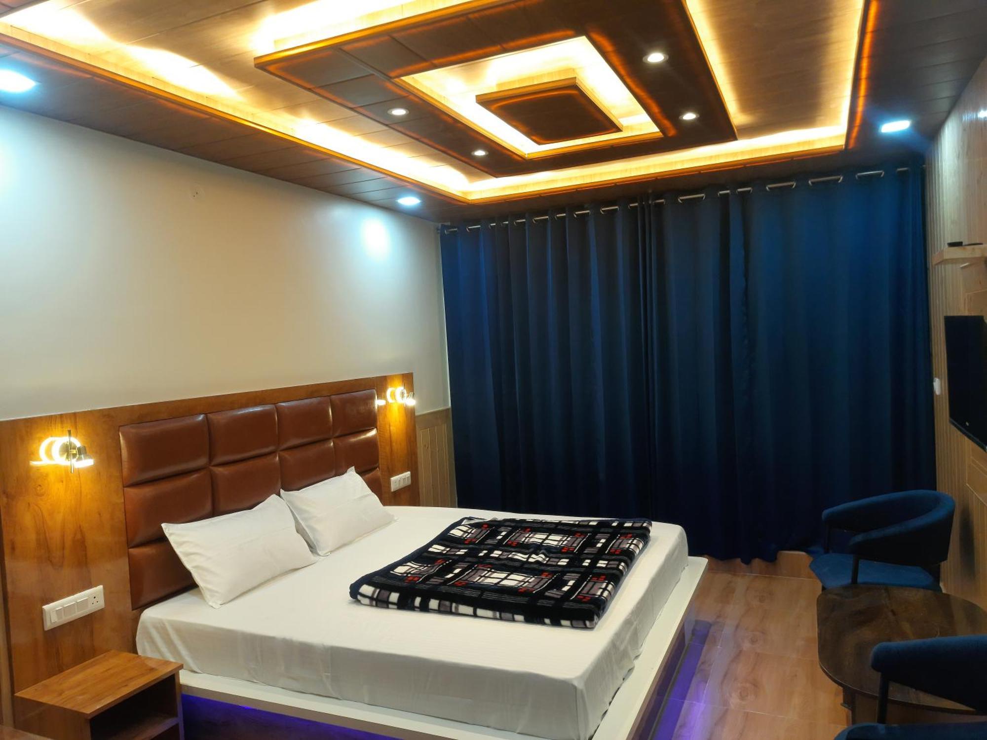 Aagaman Woods Apartment ชิมลา ภายนอก รูปภาพ